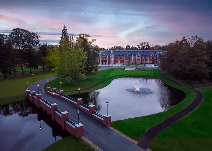 Boutique hotel only: Fairmont Windsor Park